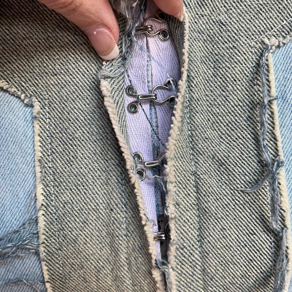 Deborah Lindquist distressed denim jacket - Picture 3 of 5